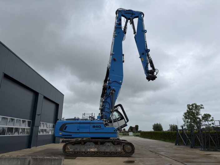 Liebherr R940 Demolition (39)