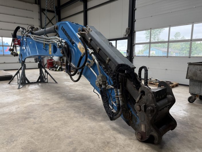 Liebherr R940 Demolition (4)
