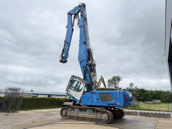 Liebherr R940 Demolition (46)