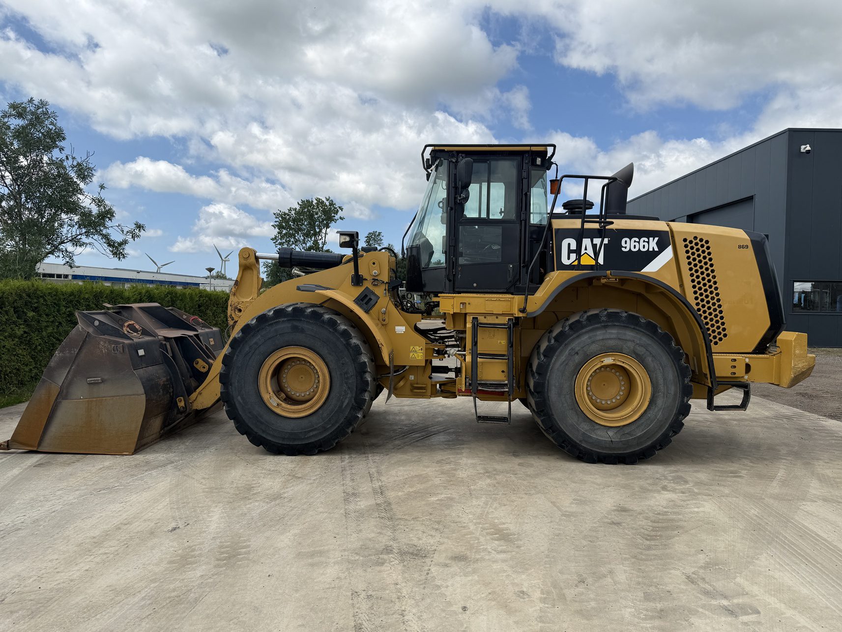 CAT 966K 2013 (2)