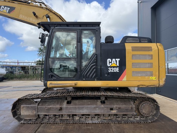 CAT 320E 2012 (4)