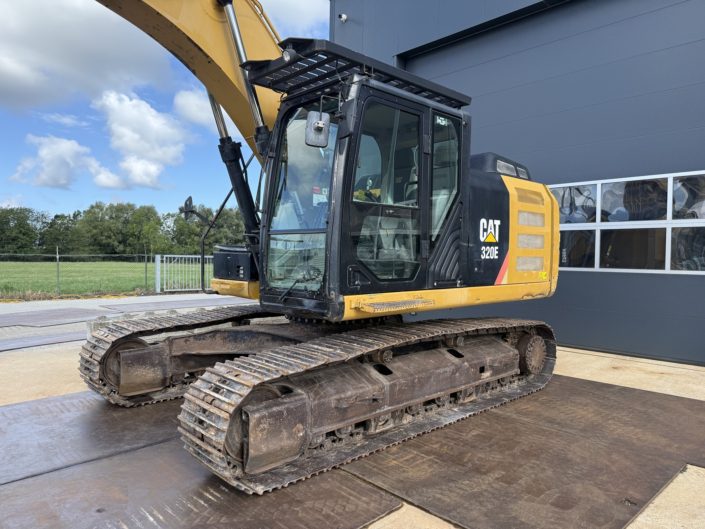 CAT 320E 2012 (5)
