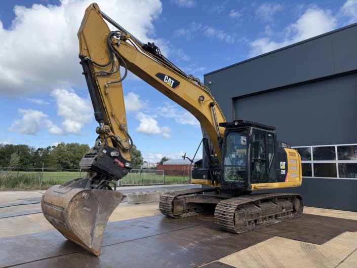 CAT 320E 2012 (6)