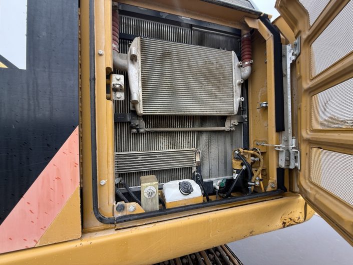CAT 324E (5)