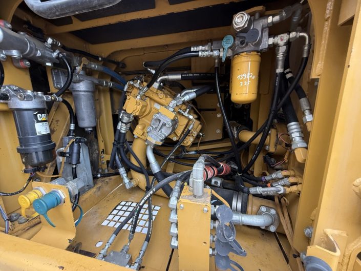 CAT 324E (9)