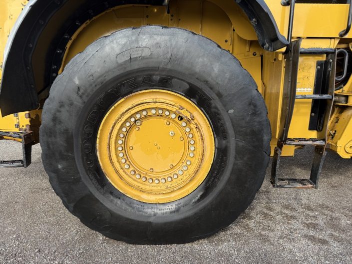 CAT 982M 2017 (1)